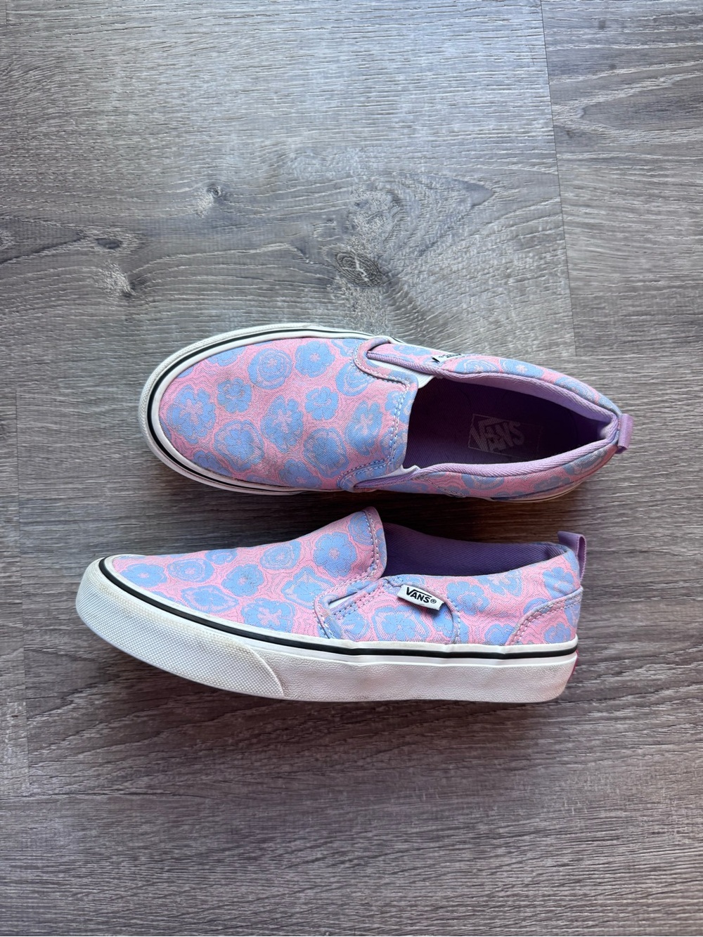 Vans Girls Shoes • Missy • Size 4